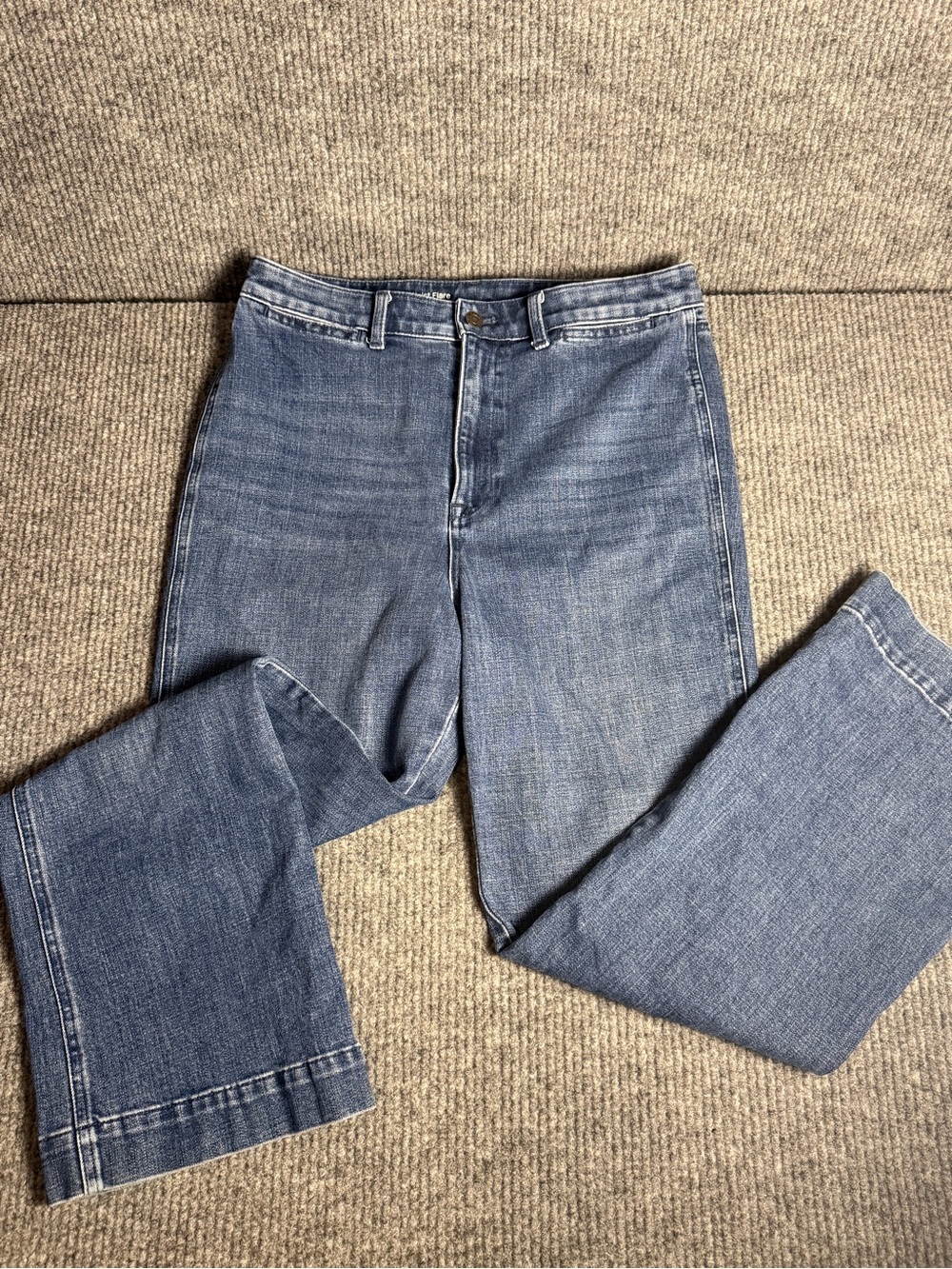 Talbots Flare Leg Denim Jeans - Women's Size 12 - Medium Wash
